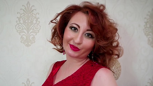  Today we have a gorgeous mature woman named OlgaRose showing us her b...